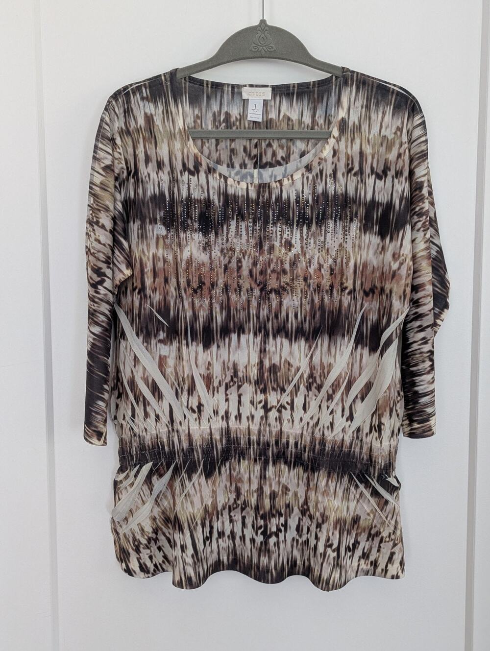 Chico's Abstract Ikat Print Top Size1(M) 3/4 Sleeve Rhinestone Smocked Waist EUC